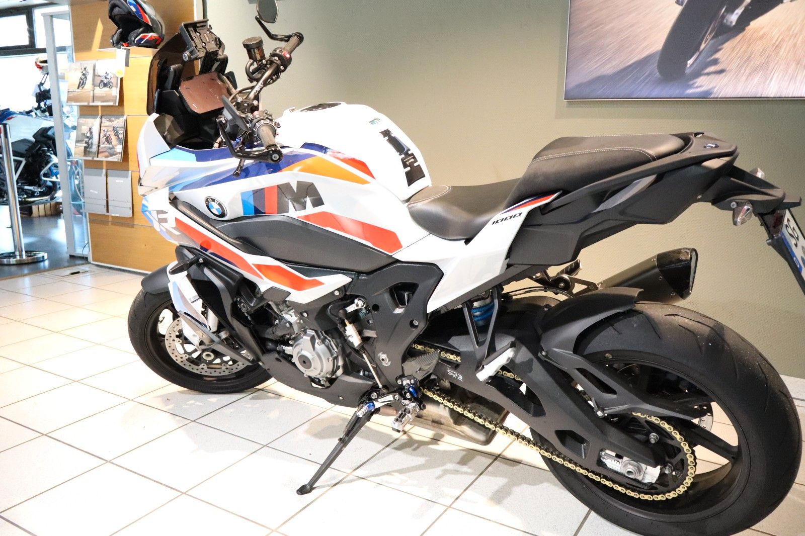 Fahrzeugabbildung BMW M1000 XR