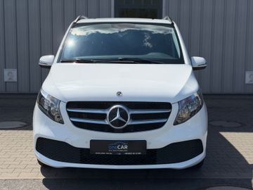 Mercedes V 220 - 7