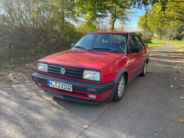 Volkswagen Jetta 2 1.8 19E RP|Subwoofer|Auspuff|8-fach