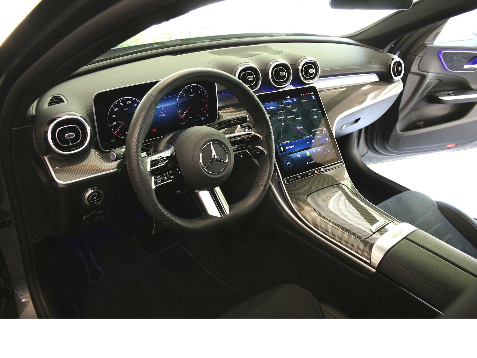 Fahrzeugabbildung Mercedes-Benz C 200 Td AMG *AHK*Night*19 Zoll AMG*Totwinkel