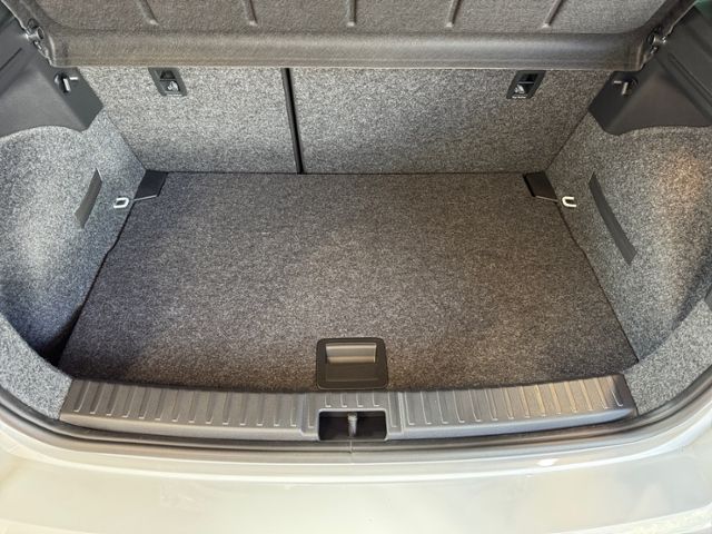 Fahrzeugabbildung SEAT Ibiza FR 1.0 TSI KLIMA LED NAVI ALU