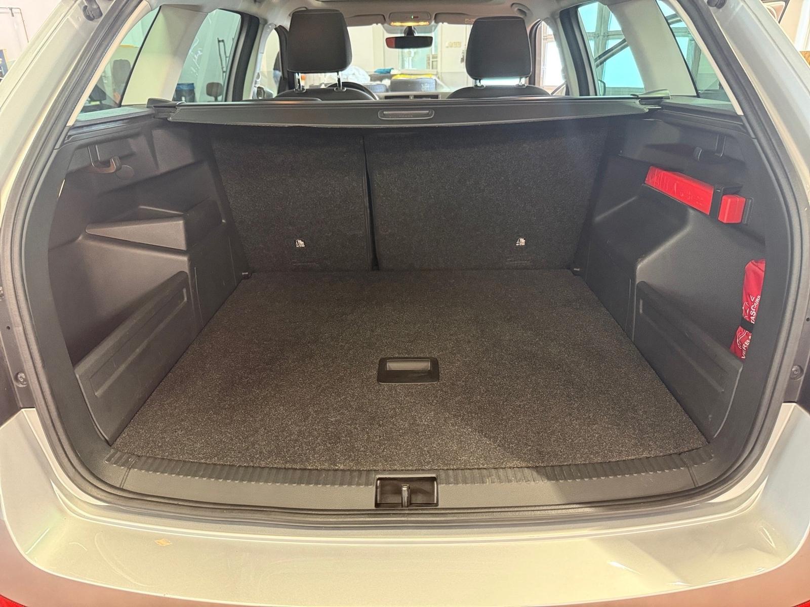 Skoda Fabia Combi 1.0 TSI Clever Best of LED Navi ACC
