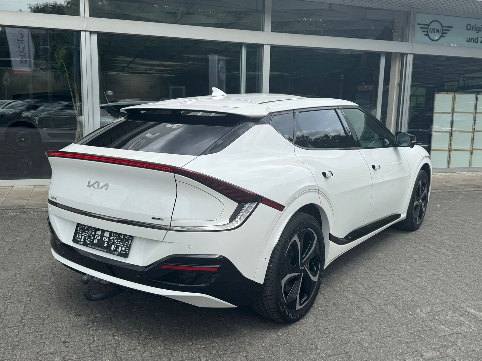 Fahrzeugabbildung Kia EV6 GT-Line 4WD WERKSGA+PANO+MEMO+HEAD+ACC+360°