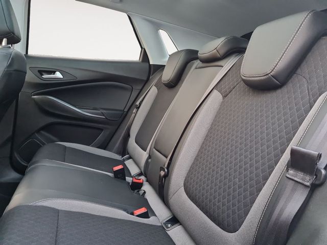 Grandland X 1.5 D Autom. Innov.// Anh.Kup.