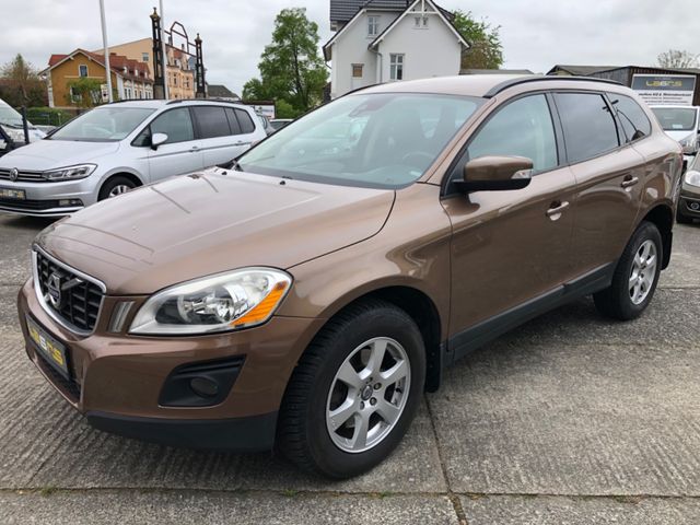 Volvo XC 60 Kinetic AWD / AHK