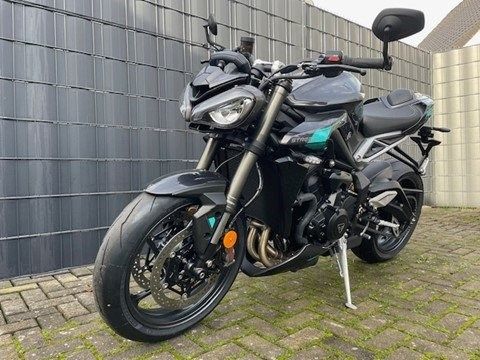Fahrzeugabbildung Triumph Street Triple 765 RS Modelljahr 2026