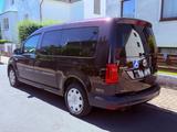 Volkswagen Caddy 1,4TSI 92kW DSG BMT Maxi Rollstuhlumbau - Volkswagen Caddy Maxi mit Benzin-Antrieb