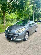 Peugeot 207 CC  17 Zoll ALU, TOP ZUSTAND, LEDER, SHZ,  - Peugeot 207 in Freiburg