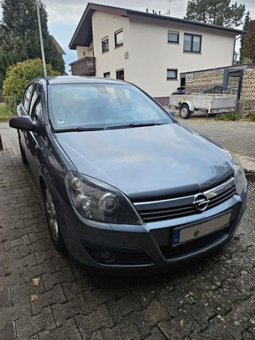 Opel Astra Caravan 1.9 CDTI 74kW -