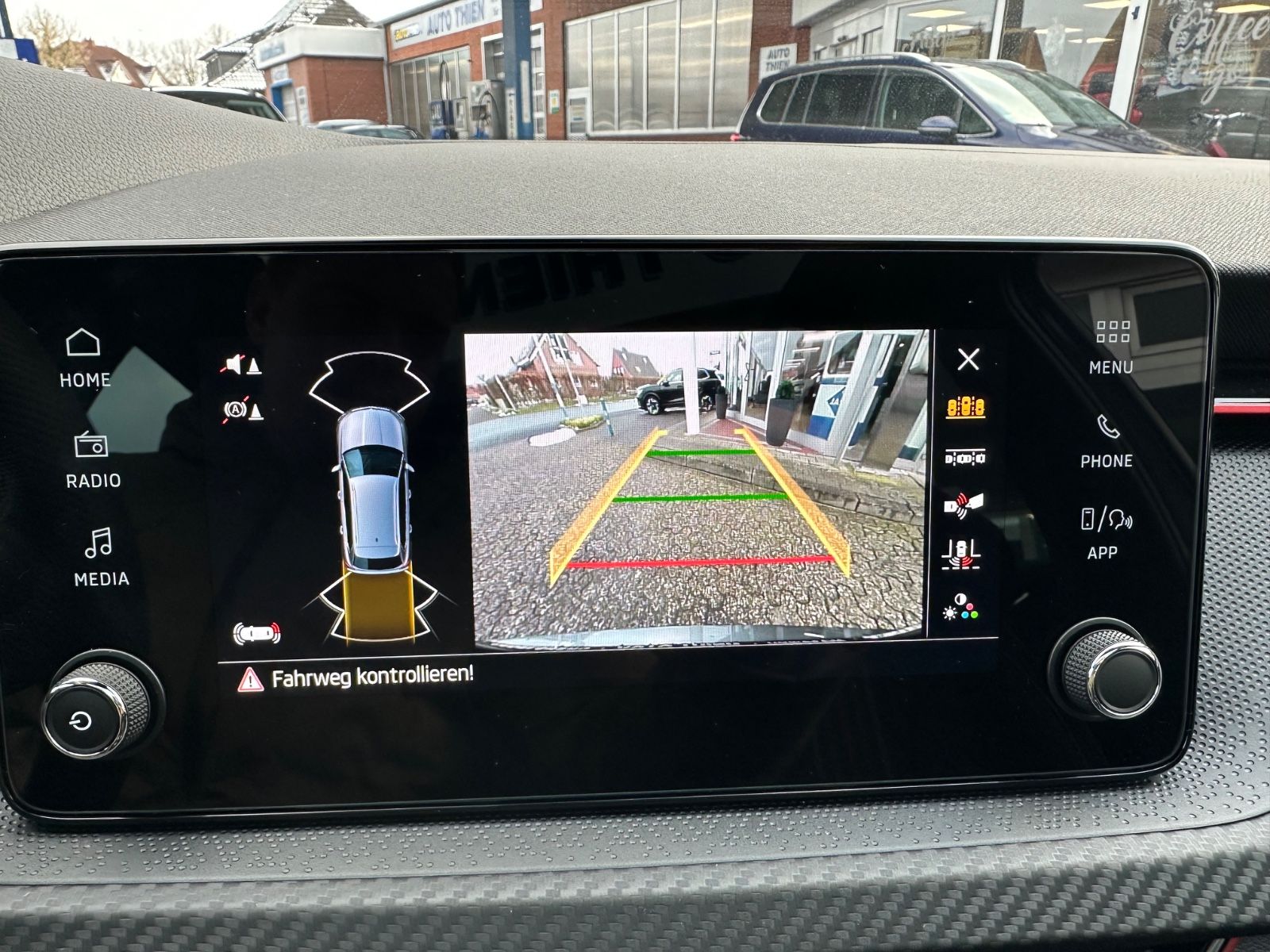 Fahrzeugabbildung SKODA Kamiq Monte Carlo 1.0 TSI DSG ACC/Matrix/Pano
