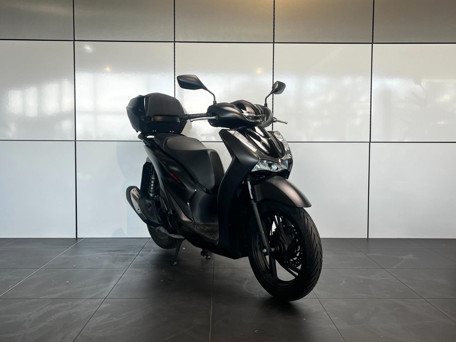 Honda SH125AD | ABS | KEYLESS | TOPCASE | LED