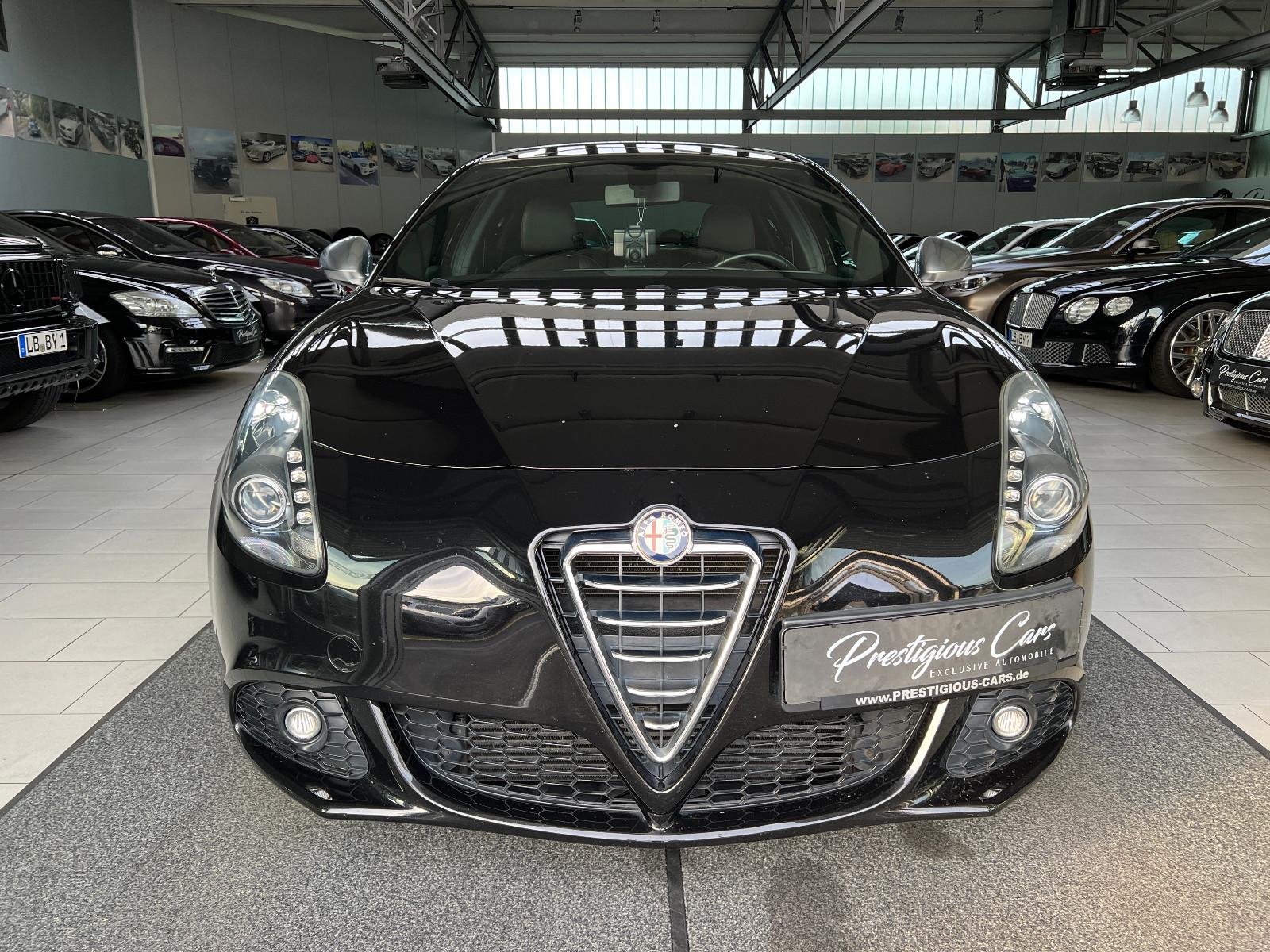 Alfa Romeo Giulietta Quadrifoglio Verde PLEULLAGERSCHADEN!!