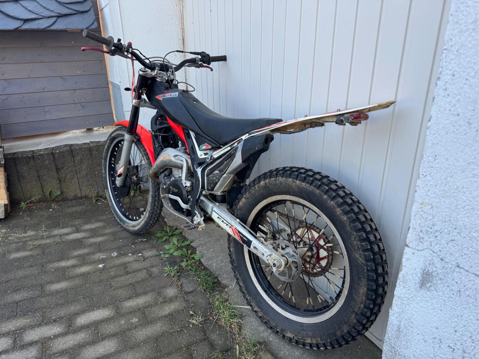 Beta EVO 2012 — engine 300 cm³, 8 HP (6kW)