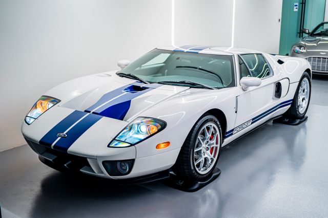 Ford GT