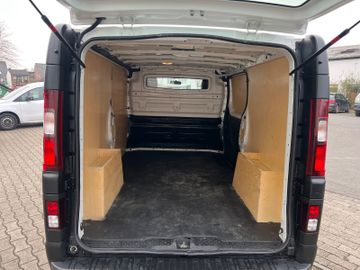 Renault Trafic - 12