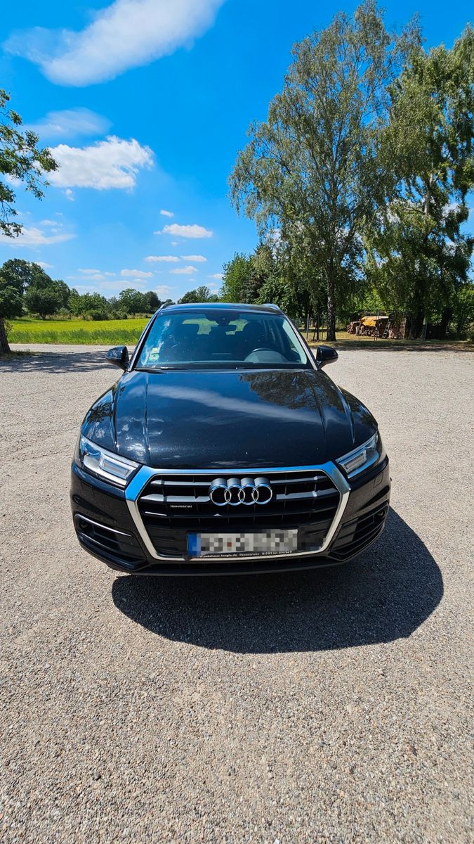 AUDI Q5 40 TDI S tronic quattro -