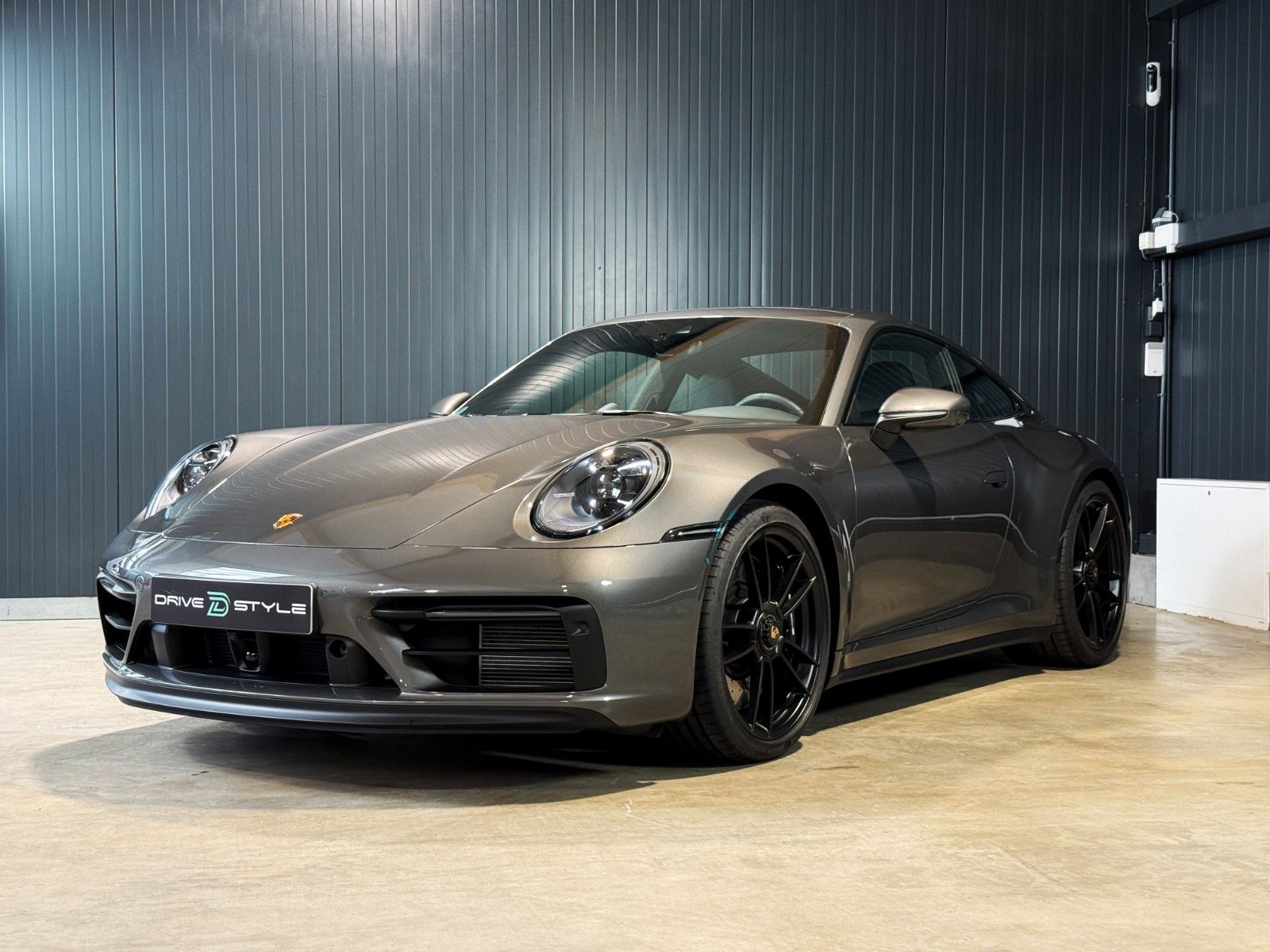 Fahrzeugabbildung Porsche 992 4 GTS