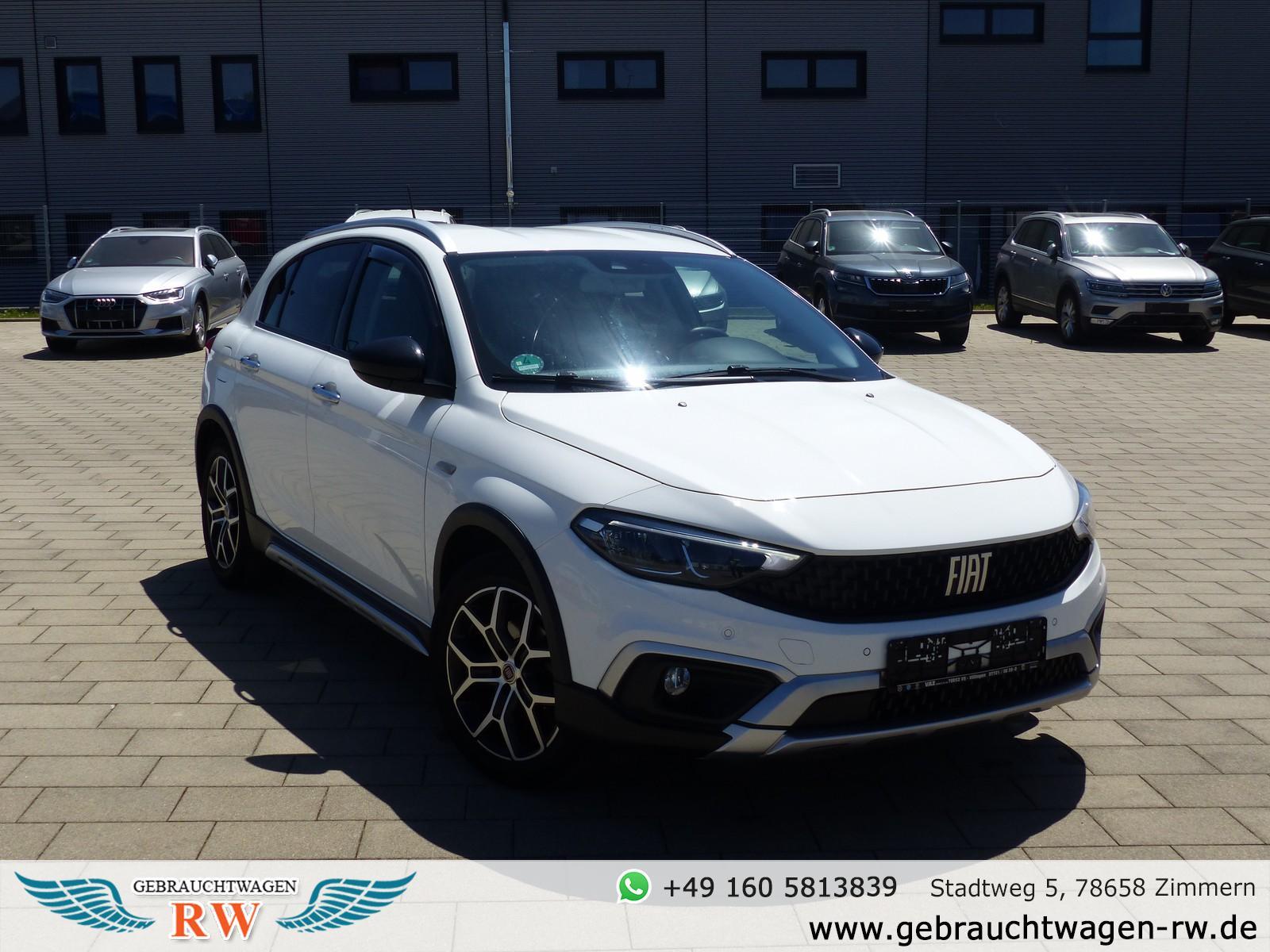 Fiat Tipo Cross NAVI+KEYLESS+KAMERA+LED