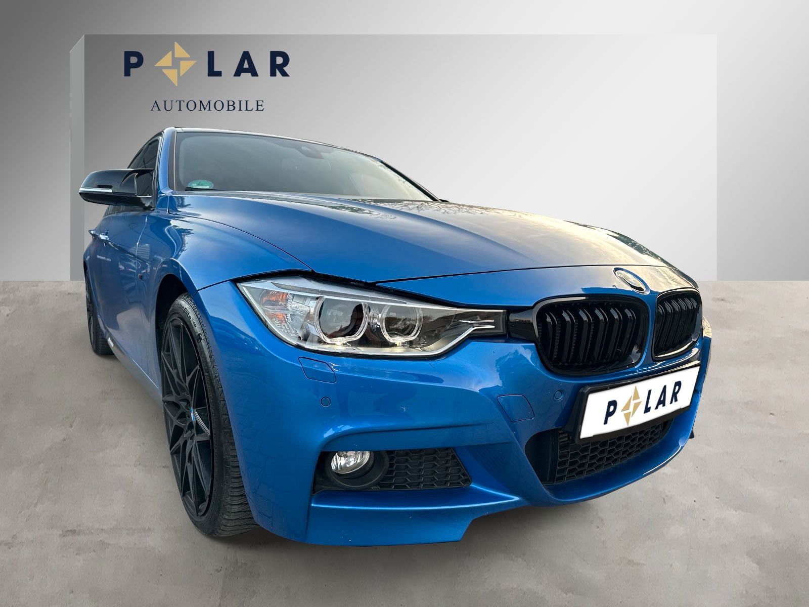 Fahrzeugabbildung BMW 320 i *M-Paket*Alcantara*Head-Up*Ambiente*