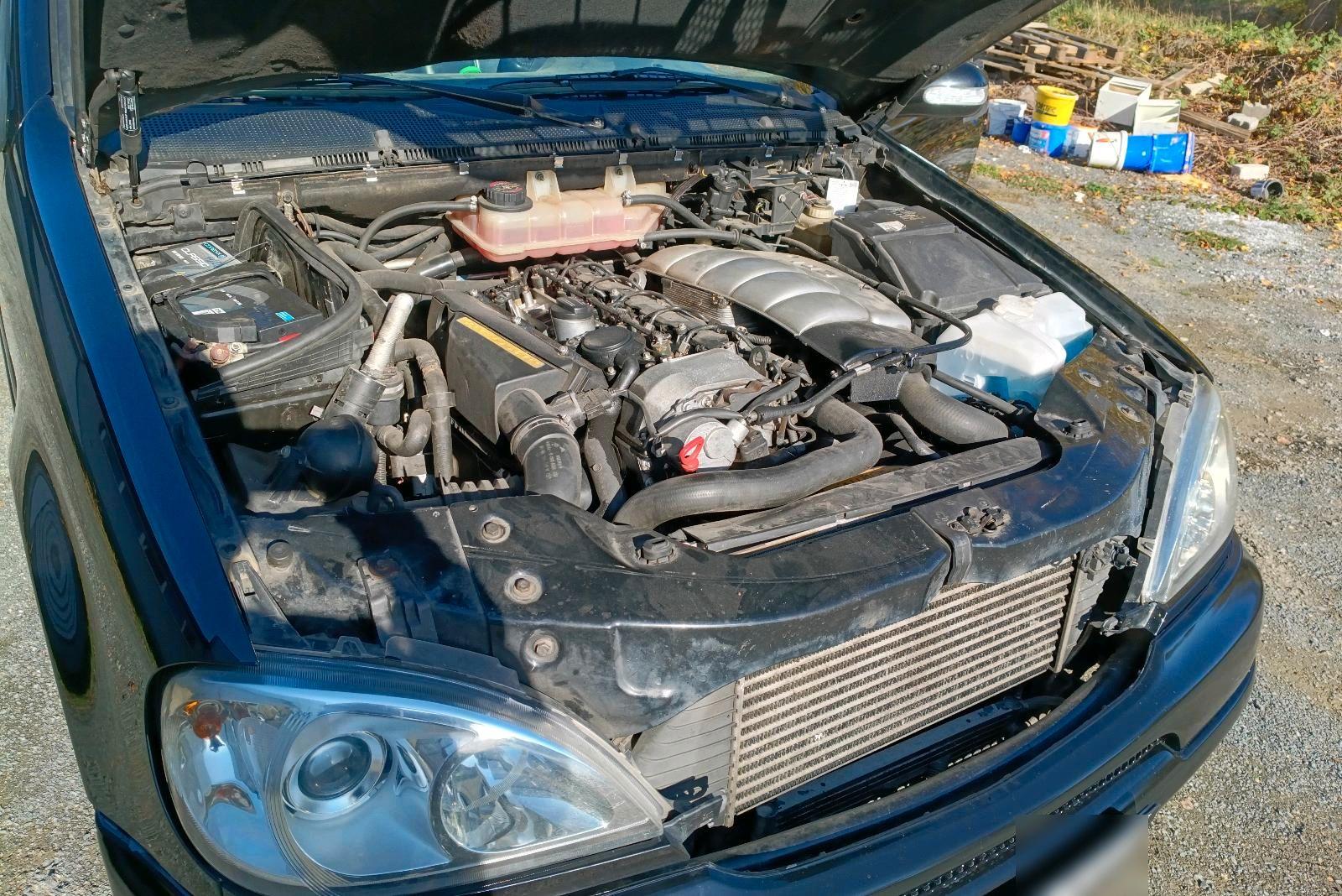 Mercedes-Benz ML270 2004 — photo 12