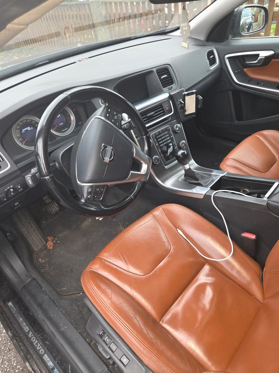 Volvo V60 2011 — photo 5