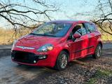 Fiat Punto Evo in sehr gutem Zustand - Fiat Punto Evo von privat
