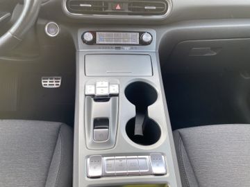 Hyundai Kona Trend Elektro Kam.+KeyLess+LED+Navi+SHZ+LM