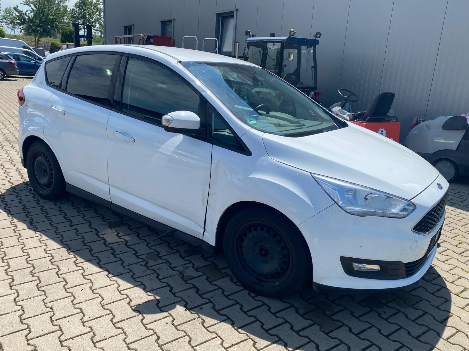 Ford C-MAX 2015 — engine 998 cm³, 101 HP (74kW)