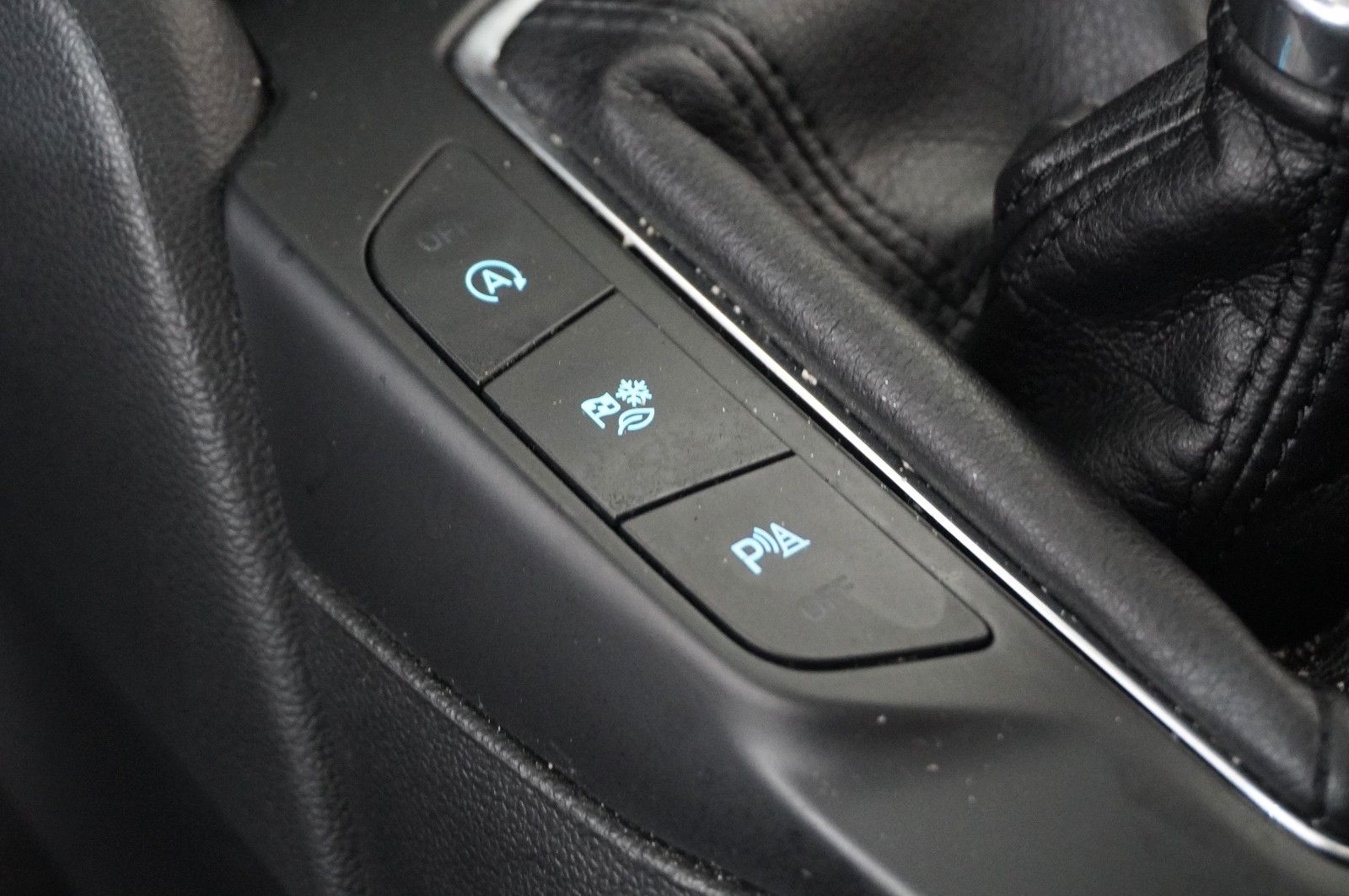 Fahrzeugabbildung Ford Focus Turnier 1.5D COOL & CONN. NAVI/LED/KAMERA