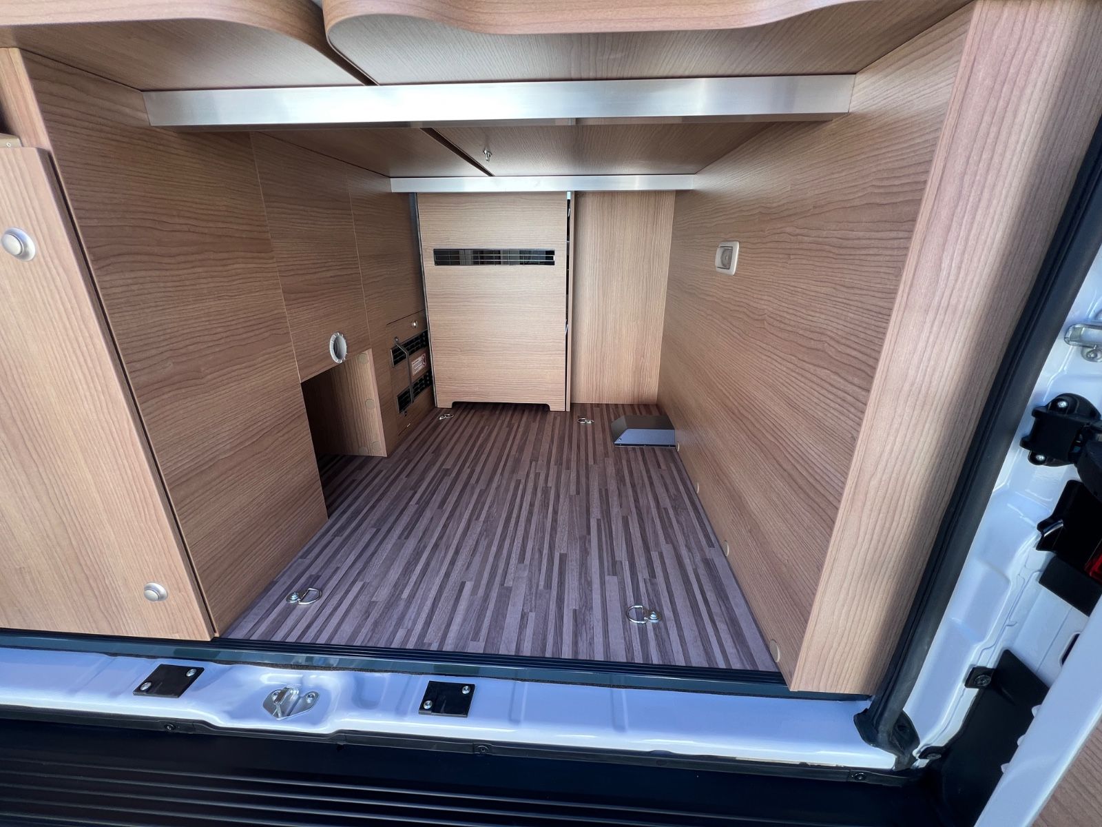 Fahrzeugabbildung Malibu Van diversity GT skyview 640 LE K
