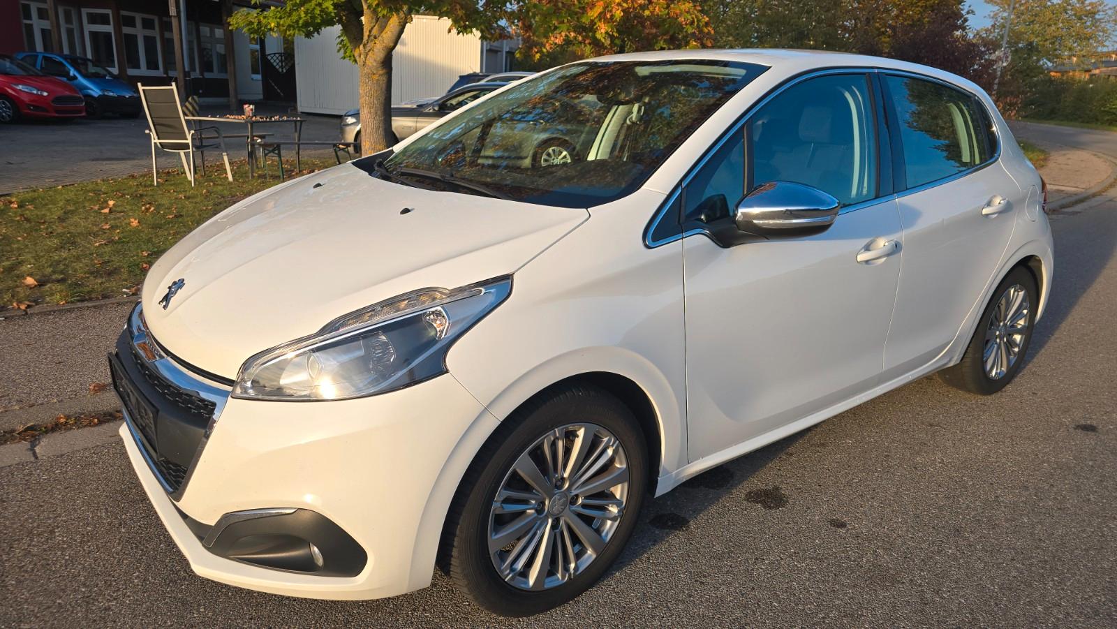 Peugeot 208 Allure Kamera Navi