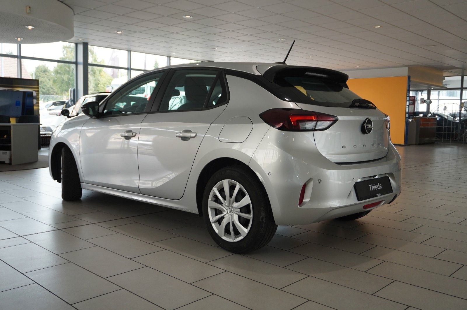 Fahrzeugabbildung Opel Corsa F 1.2 FACELIFT NAVI/LED/KAMERA/VIRTU./SHZ
