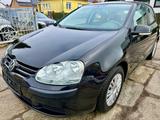 Volkswagen Golf V 5 1.4 Lim. Trendline * Klima *EFH * Radio - Volkswagen Golf: Radio V