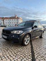 BMW X5 30d xDrive F15 M-sport / Carplay / ... - BMW 530 Gebrauchtwagen in Karlsruhe