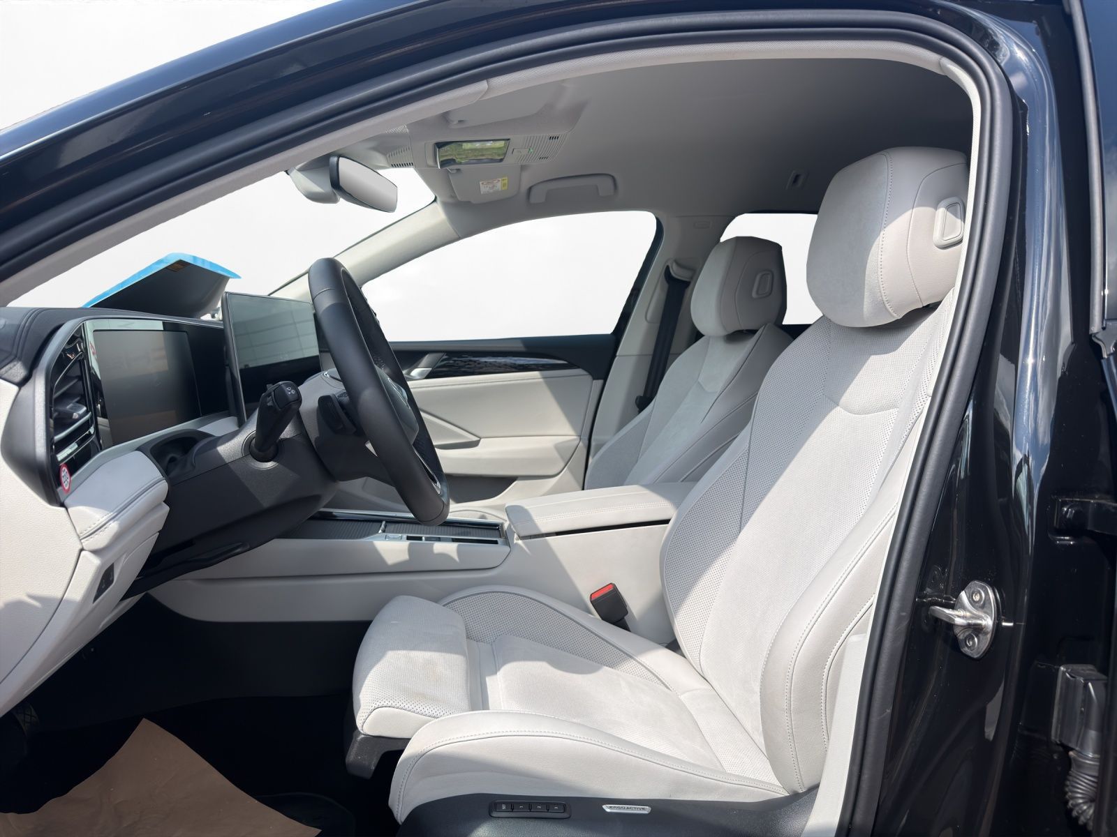 Volkswagen Passat Variant e-Hybrid Navi AHK Kamera DCC Head imagem 3