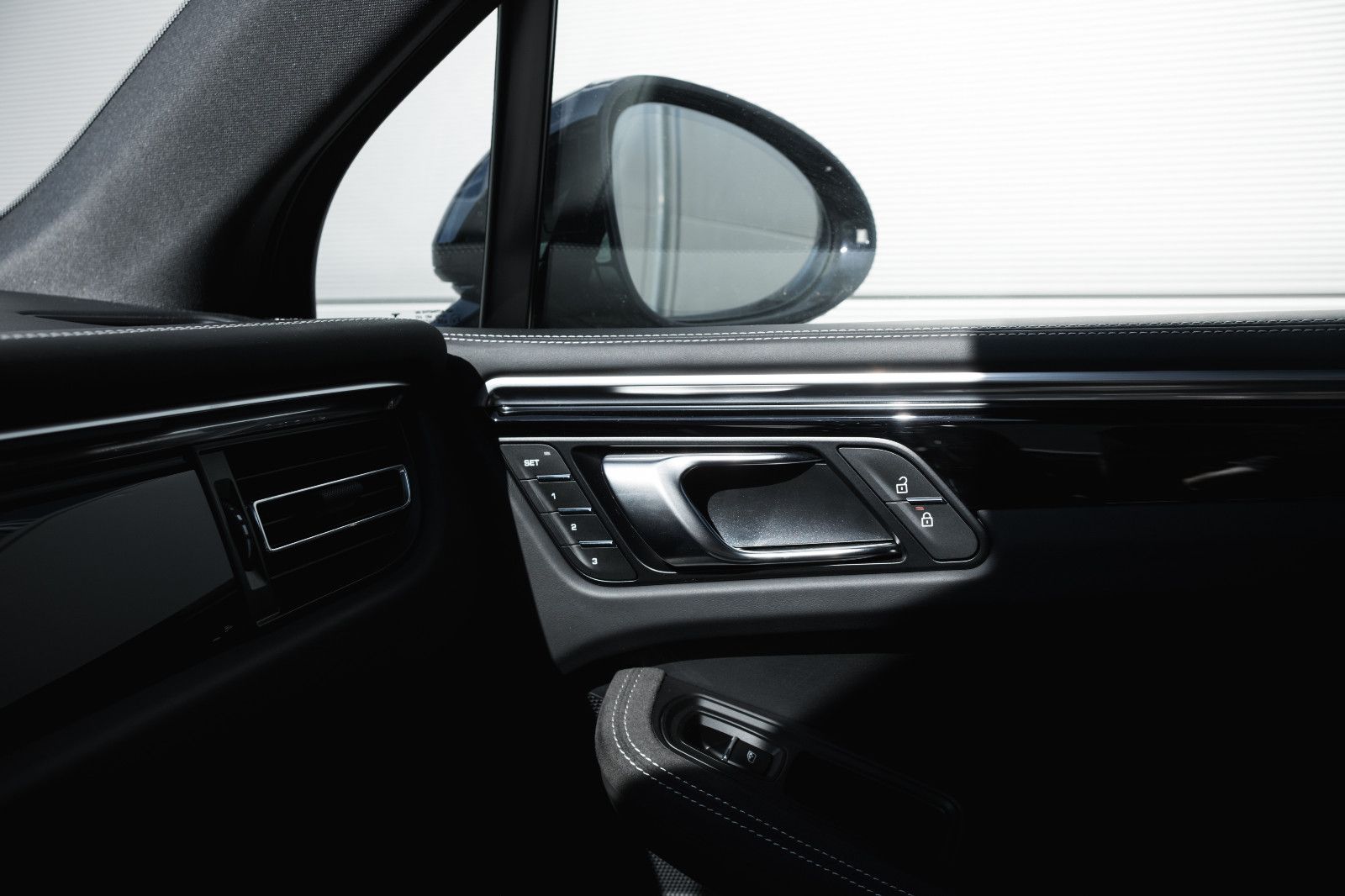 Fahrzeugabbildung Porsche Macan GTS -Pano-LED-AHK-Standhzg.-18Wege-360´´