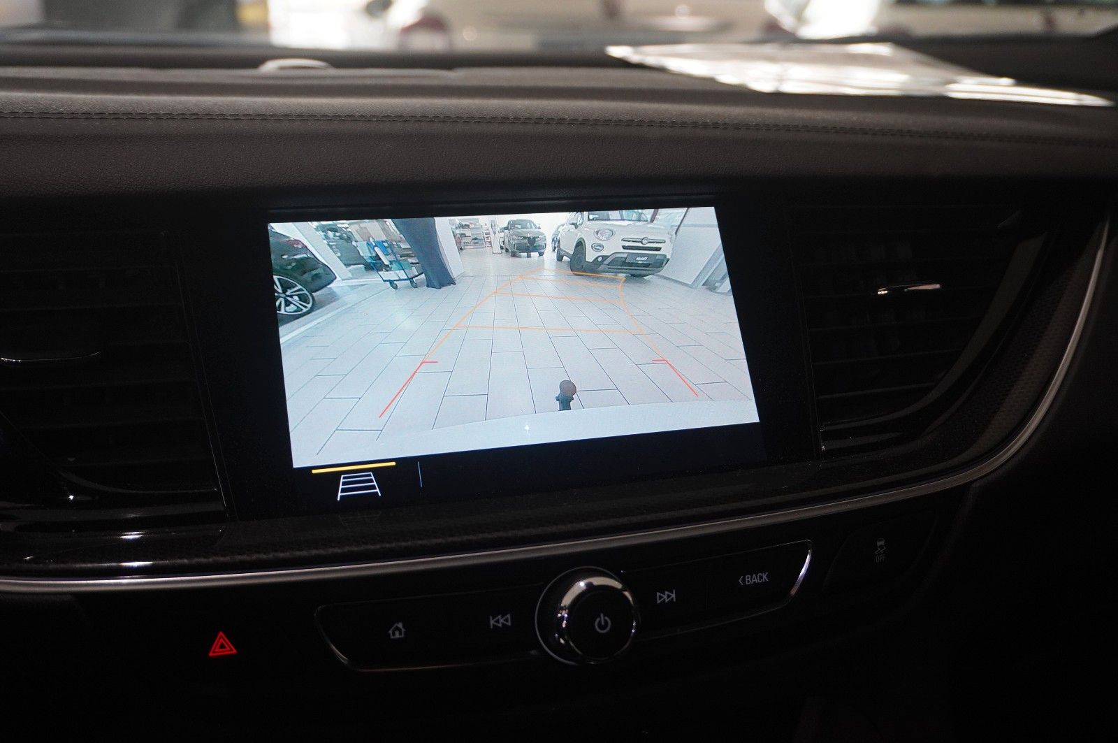 Fahrzeugabbildung Opel Insignia B ST 2.0D BUSINESS NAVI/LED/KAMERA/AHK