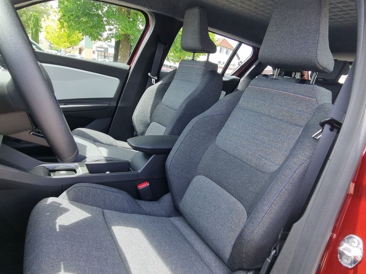 Fahrzeugabbildung Renault R 4 E-Tech elektrisch Evolution 150 Comfort Rang