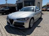 Alfa Romeo Giulia 2.0 Turbo Super Aut.*Bi-Xenon*2.Hand*USB - Alfa Romeo Giulia aus 2019