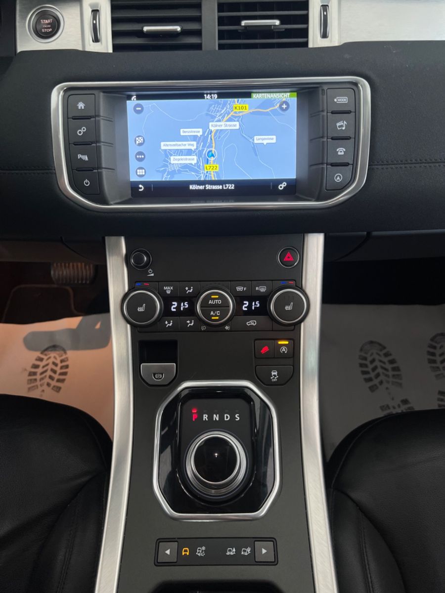 Fahrzeugabbildung Land Rover Range Rover Evoque SE