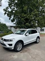 Volkswagen Touareg 3.0 V6 TDI SCR Tiptronic R- Line - Volkswagen Touareg
