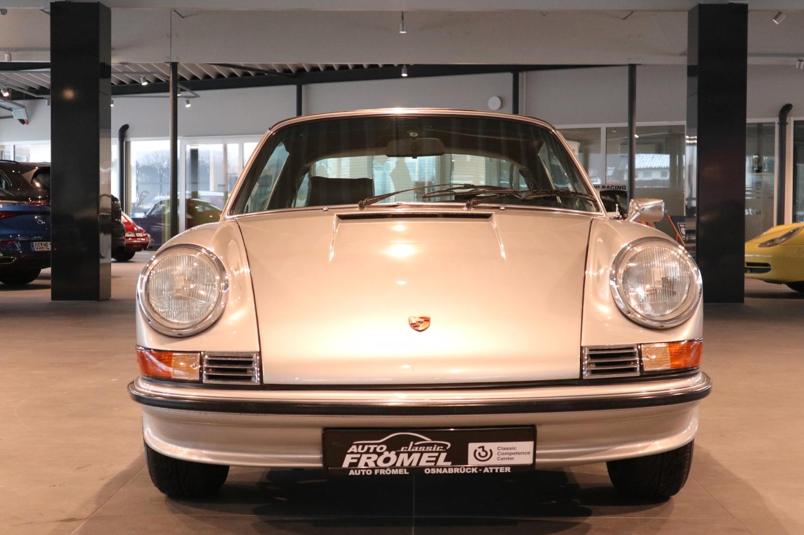 Porsche 911 T Oelklappe Restauriert vor 20 Jahren Note 2