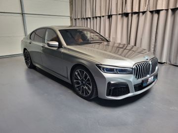 BMW 750 - 3
