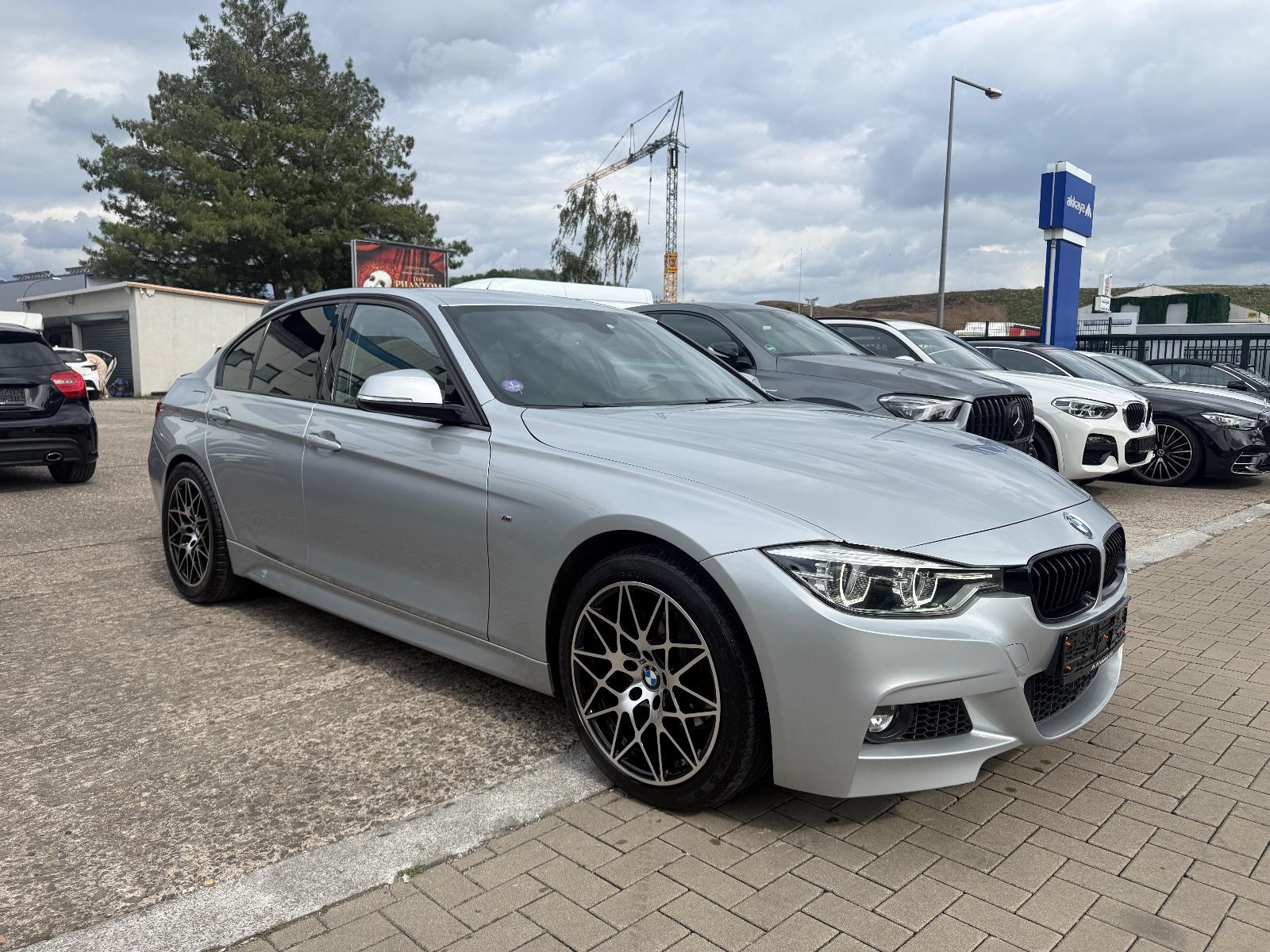 BMW 318i M Sport/LED/SHZ/Leder/Shadow Line