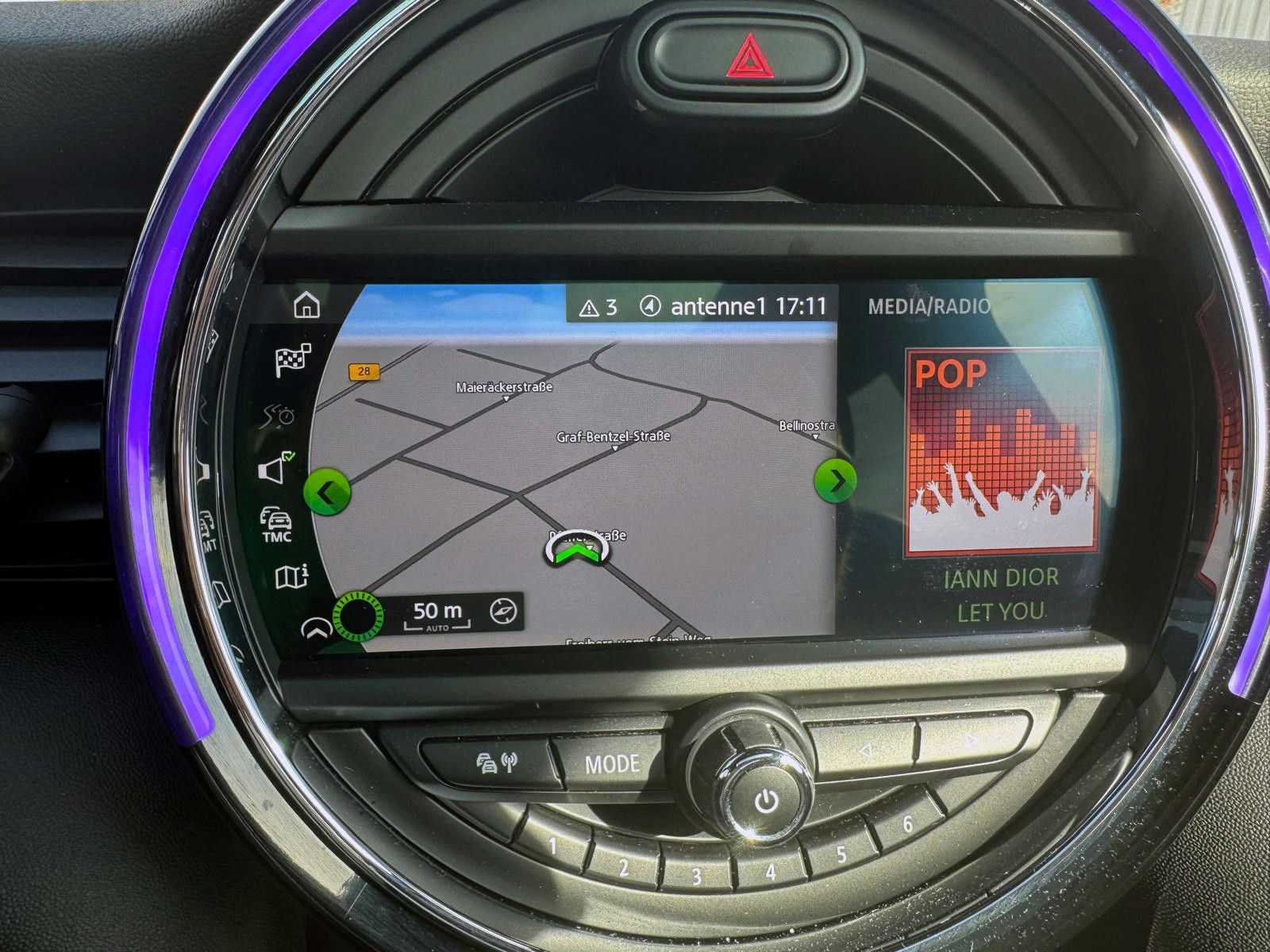 Fahrzeugabbildung MINI Cooper Steptr. LED NAV KAM PDC PANO  eGSD TEMP