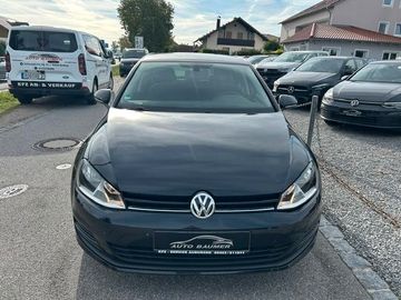 Volkswagen Golf - 9
