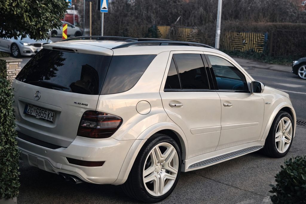 Mercedes-Benz ML 63 AMG