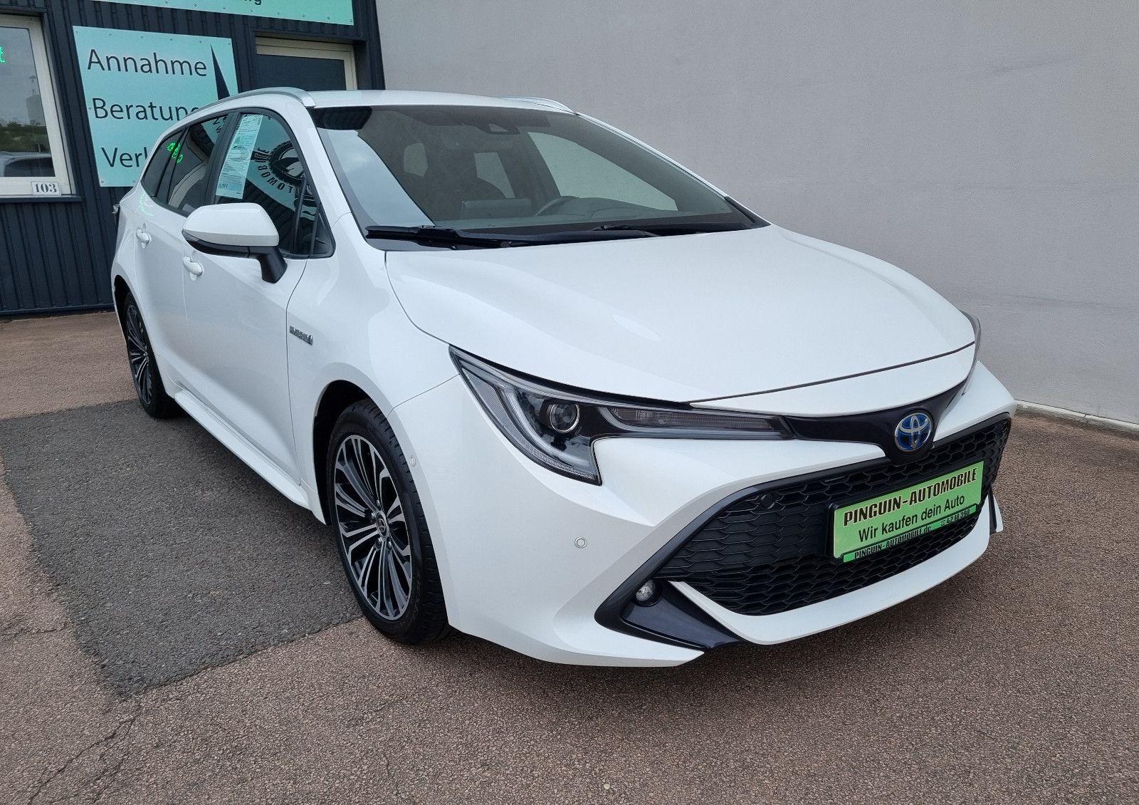 Toyota Corolla - 1
