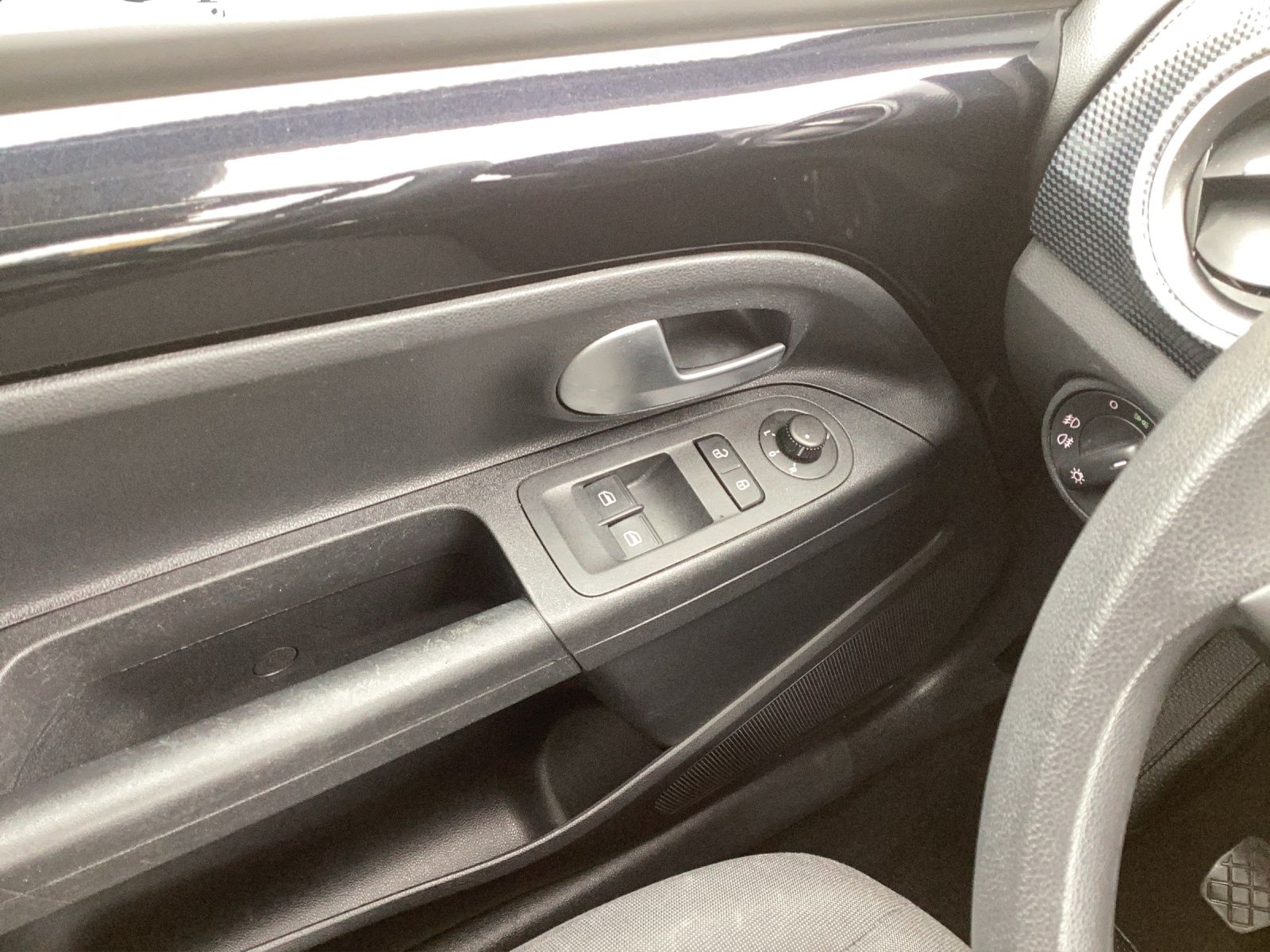 Fahrzeugabbildung Volkswagen up! 1.0 Klima GRA RFK SH