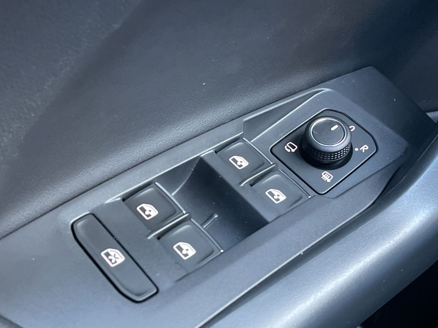 T-Cross Energy 1.0TSI 6-Gang Navi/LED/ACC/Kamera